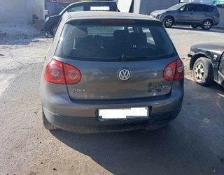 Volkswagen 465843 paragolpes golf v berlina (1k1)