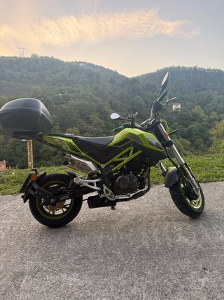 Benelli TNT 125 Naked 2020 Verde