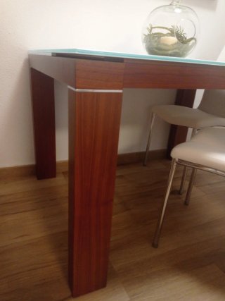 Mesa de Comedor con 4 Sillas