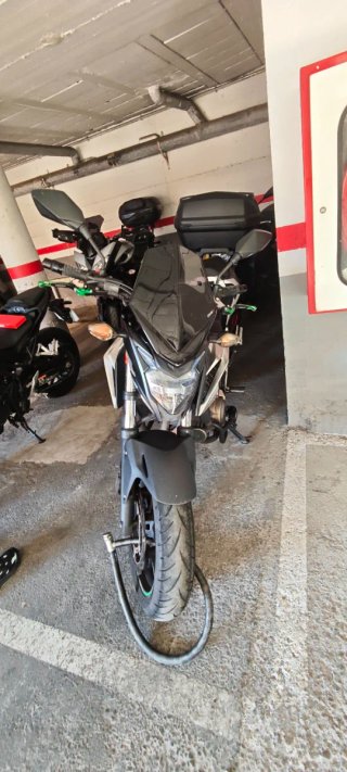 Honda CB 500F Negra y gris