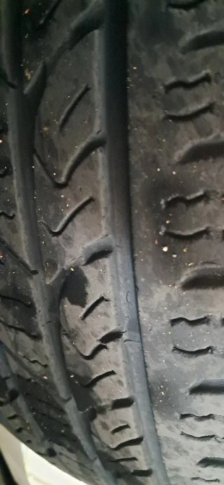 jeep grand cherokee wk 245 65 107H