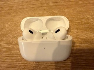 Apple AirPods Pro 2