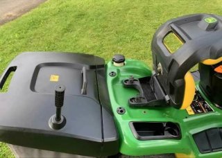 Tractor Cortacésped John Deere X305R