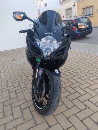 Suzuki GSXR 750 K7 Negra
