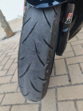 Suzuki GSXR 750 K7 Negra