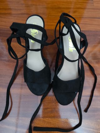 Zapatos de tacón con plataforma negros