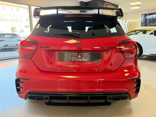 Mercedes-Benz Clase A 45 AMG Backets techo