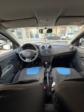 Dacia Logan 1.2 Ambiance • 2015 • 100.000 km • Mot