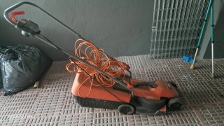 Cortacésped Eléctrico Black & Decker 32cm