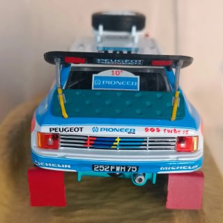 Peugeot 205 T16 Dakar 1:43