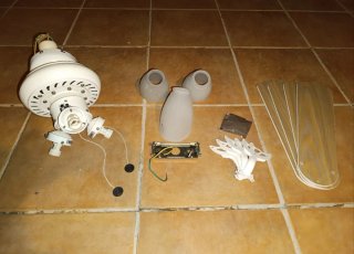 Ventilador de techo madera y blanco