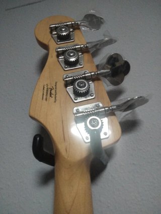 Bajo Squier Jazz Bass Azul