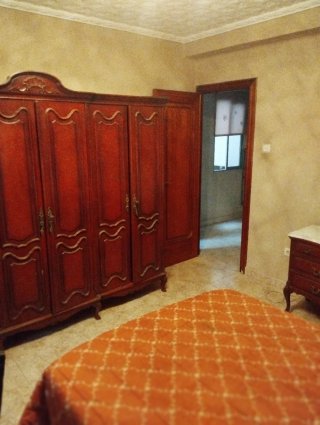 Se alquila habitación