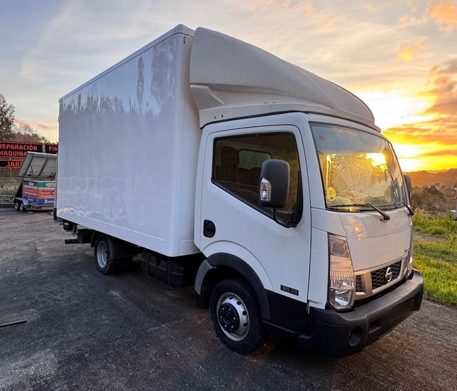 Nissan 2018, foto 2