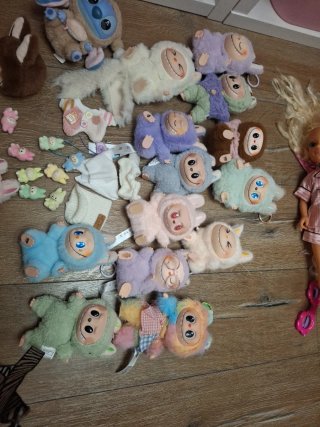 Colección de figuras Labubu