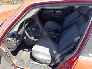 BMW E30 320i Berlina (clásico de 1987) – Con ITV