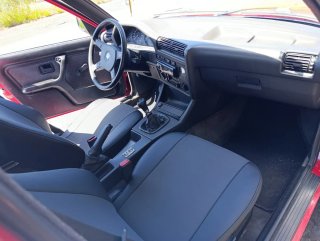 BMW E30 320i Berlina (clásico de 1987) – Con ITV