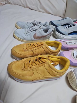 Lote de 4 pares de zapatillas deportivas