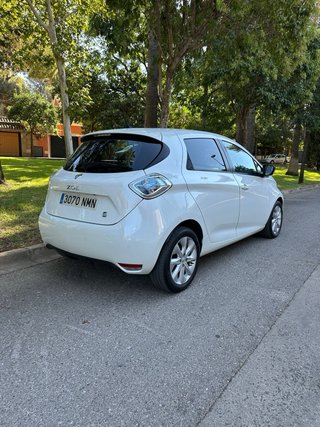RENAULT ZOE 100x100 ELECTRICO