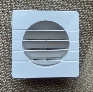 2 Rejillas de Ventilación empotrables. Fepre