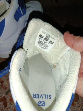 Zapatillas altas niño blancas