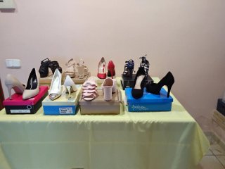 Zapatos de tacón elegantes