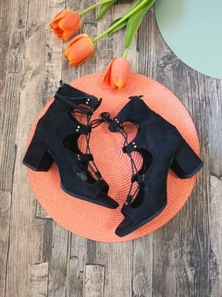 Bailarinas atadas con tacón ♡ Zara * núm 37