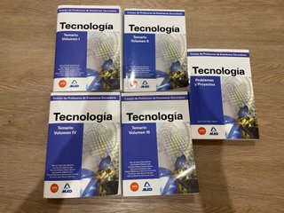 Libros de oposiciones de tecnología. Buen estado.