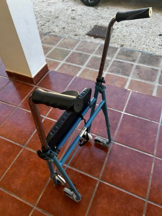 Andador para mayores plegable