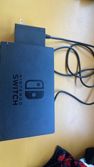 Nintendo Switch con Accesorios y Funda