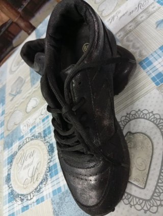 Zapatillas deportivas mujer negras y plateadas