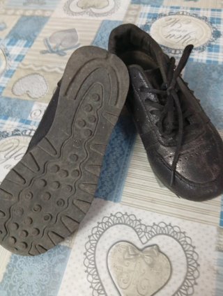 Zapatillas deportivas mujer negras y plateadas
