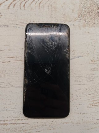 Lote 5 móviles para piezas (iPhone, BQ, Honor)