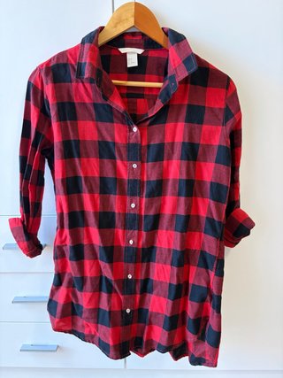 Camisa larga cuadros rojos y negros H&M Negociable
