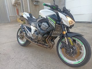 ❤️Kawasaki Z800e muy cuidada