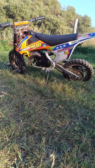 Minimoto Rebel Master TTSO 49cc Niños
