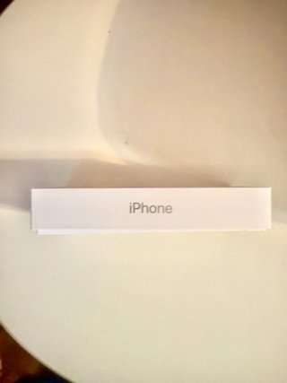 iPhone 11 Blanco 128 GB + 5 Fundas