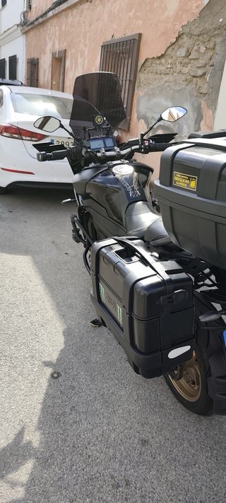 YAMAHA TRACER 900