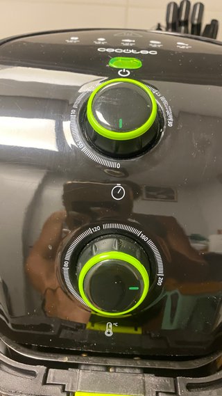 Freidora de aire Cecotec negra