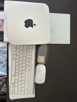 Mac mini i5 1TB + Teclado y Ratón