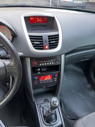 Peugeot 207 año 2008 PERFECTO ESTADO