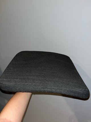 Silla de escritorio rosa y gris