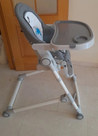 Trona de bebé Lionelo Cora