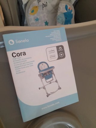 Trona de bebé Lionelo Cora