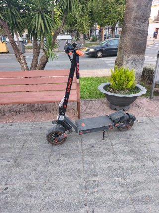 Patinete Eléctrico Kukirin G4 pasado por dgt
