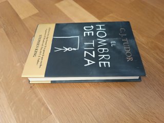 El hombre de tiza / The Chalk Man