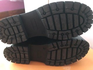 Botas Militares Negras Cremallera Central Bosanova