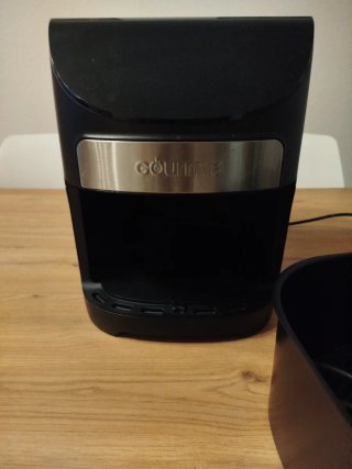 Freidora de aire Gourmia negra + varios regalos
