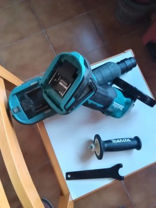 TALADRO MAKITA PERCUTOR DHR202 AMOLADORA MAKITA