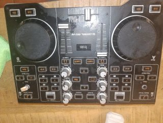Mesa DJ Hercules DJ Control MP3 EZ no sé si funcon